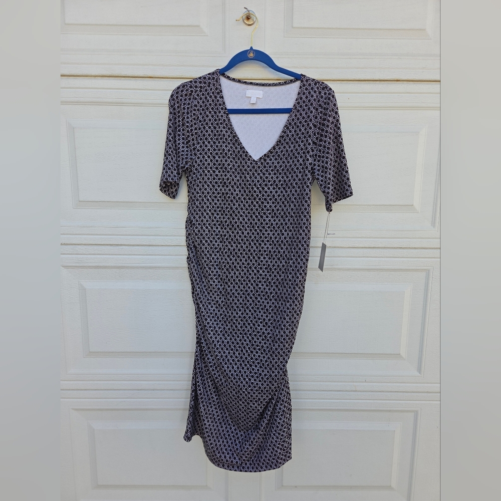 Maternity Black and White Patterned Dress - Picture 2 of 4